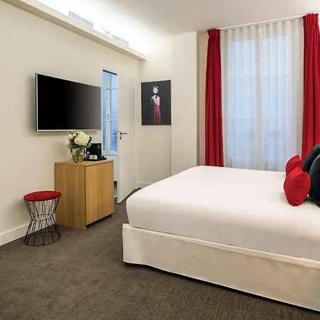 Azur Hotel