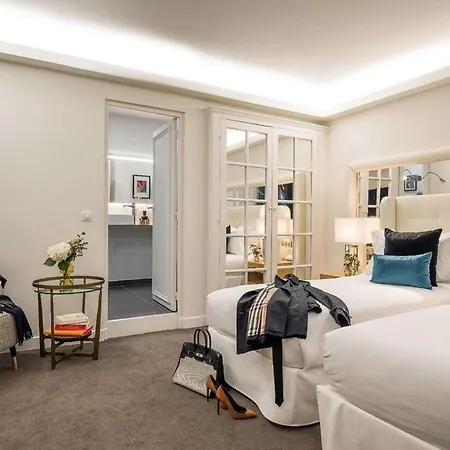 Camille Tapestry Collection By Hilton فندق 4*