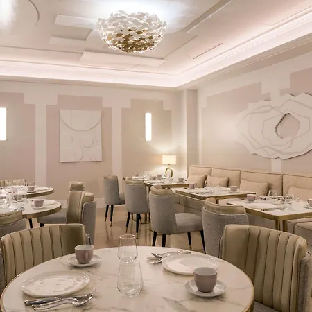 Hotel Azur Paris