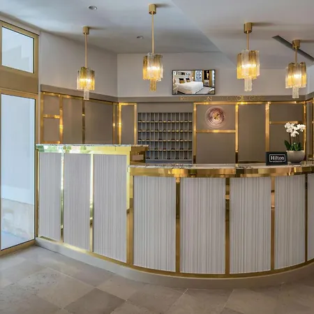 Camille Tapestry Collection By Hilton فندق