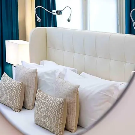 Camille Tapestry Collection By Hilton