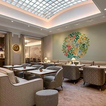 Camille Tapestry Collection By Hilton 4*