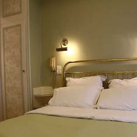 Camille Tapestry Collection By Hilton 4*