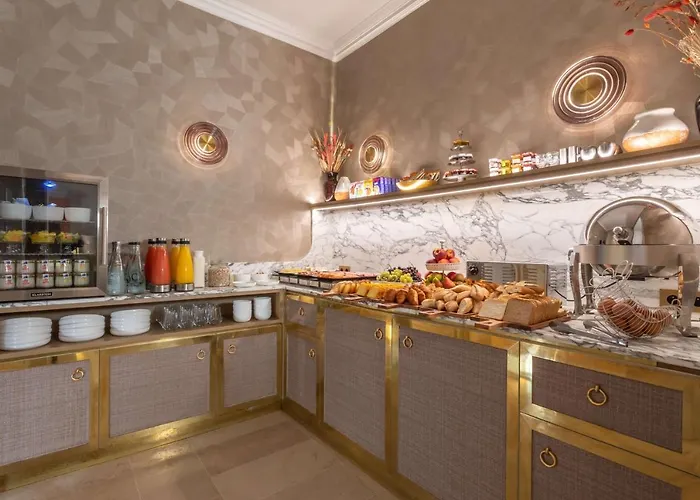 Camille Tapestry Collection By Hilton Hotel 4*