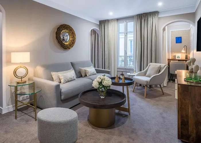 Camille Tapestry Collection By Hilton 4*