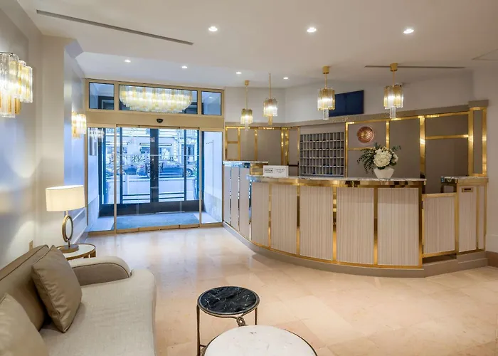 Camille Tapestry Collection By Hilton 4* Paris