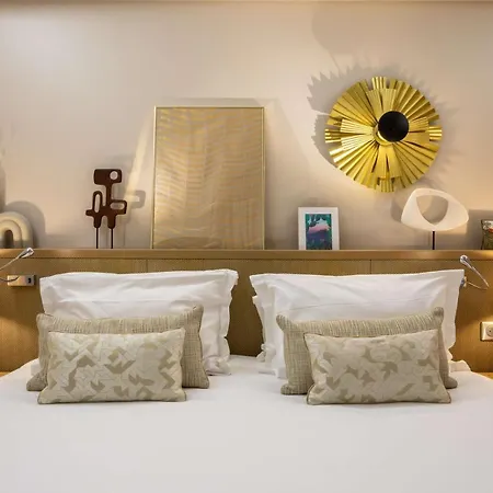 Camille Tapestry Collection By Hilton 酒店